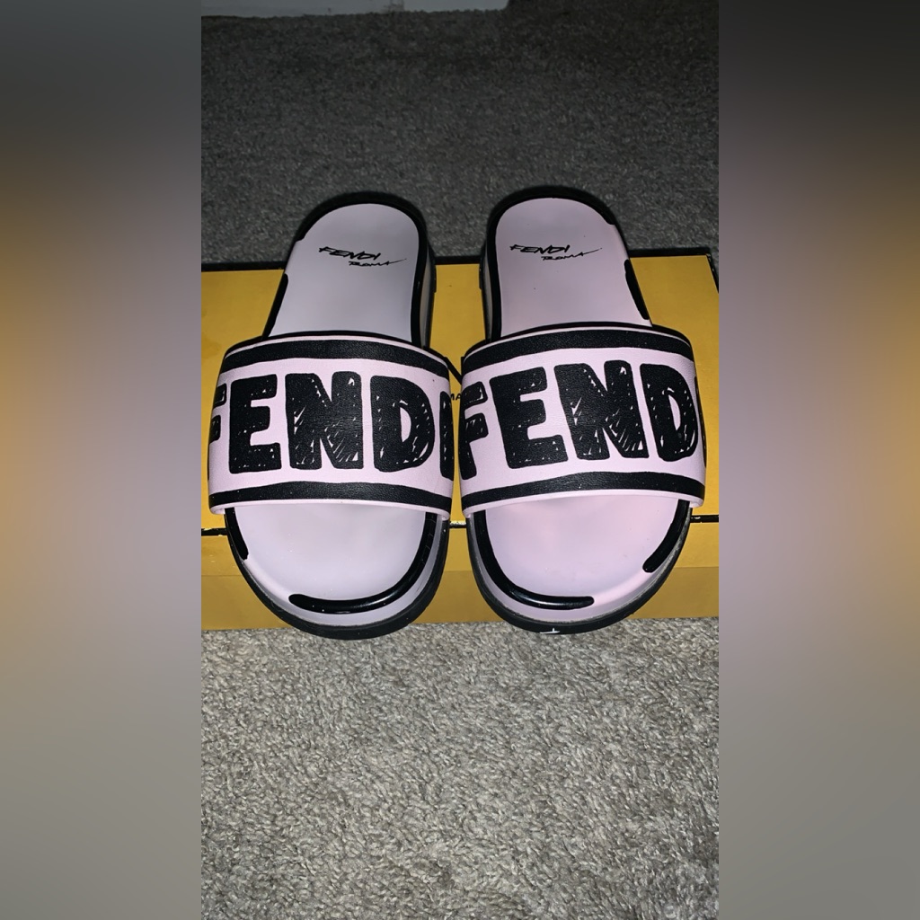 Fendi Roma Purple And Black Women Slides